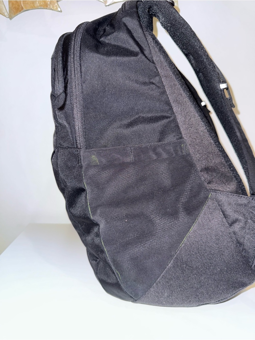 Lululemon Black Double Zip Backpack 22L - Picture 7 of 15
